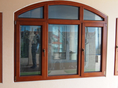 伊克斯鋁木門窗 集防火、防盜、防霧霾于一體的高端五金建材選擇